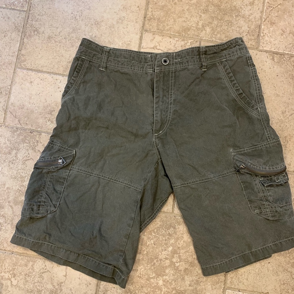 Men’s Kuhl Ambush Cargo Shorts, size 34
